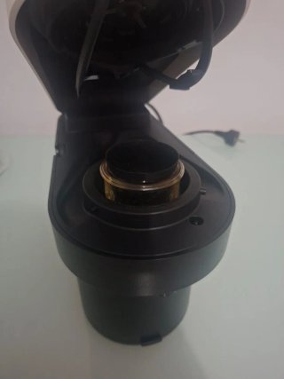 Cafetera Nespresso Vertuo Blanca