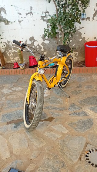 Bicicleta Cruiser Americana Amarilla