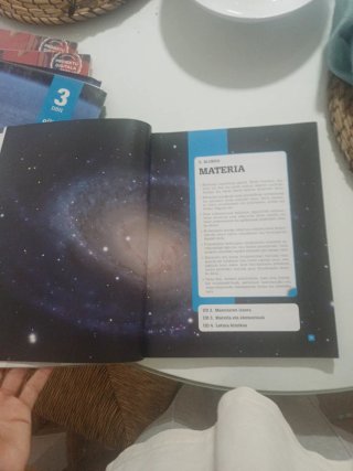 Libro fisica y quimica en euskera 3. Eso 1. Eva