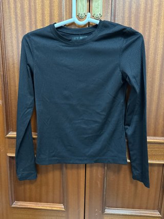 Camiseta negra básica térmica manga larga