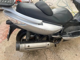 Kymco 500 Maxi Scooter