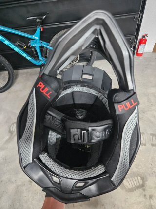 Casco Integral ONEAL MTB
