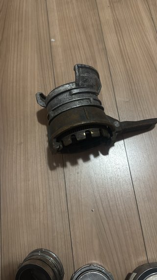 Acople descarga carburante API