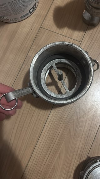Acople descarga carburante API
