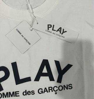 Camiseta Comme des Garçons Corazón Negro