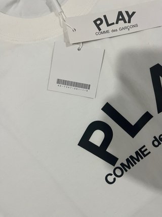 Camiseta Comme des Garçons Corazón Negro