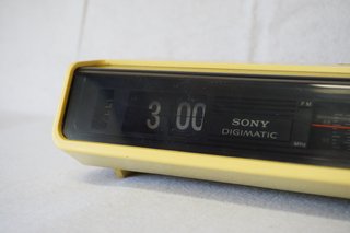Reloj despertador Sony Digimatic 1970s