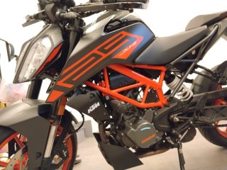 KTM Duke 125 2022 Negra/Naranja