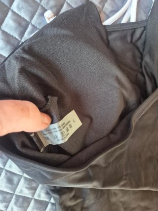 Bañador negro y blanco con cinturón