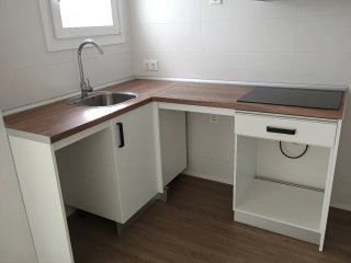 Fabricación de armarios y cocinas en general