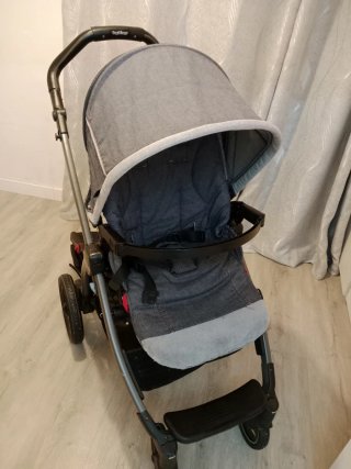 Carro de bebé Peg Perego con patinete