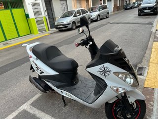 Moto SYM Jeyraide 125 Evo Scooter Algo negociable