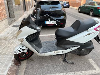 Moto SYM Jeyraide 125 Evo Scooter Algo negociable
