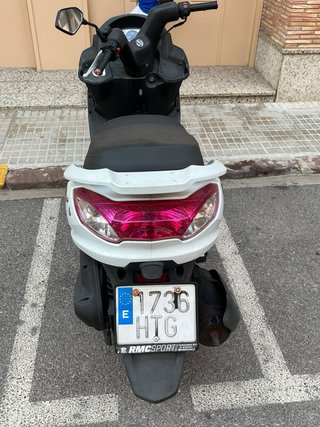 Moto SYM Jeyraide 125 Evo Scooter Algo negociable