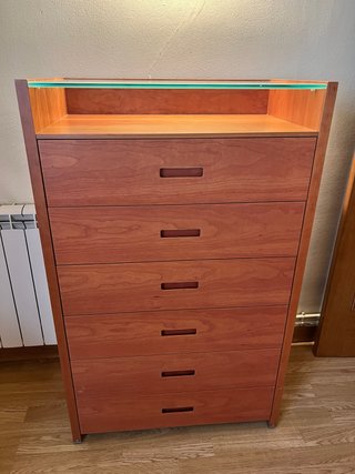 Cómoda de madera con 6 cajones