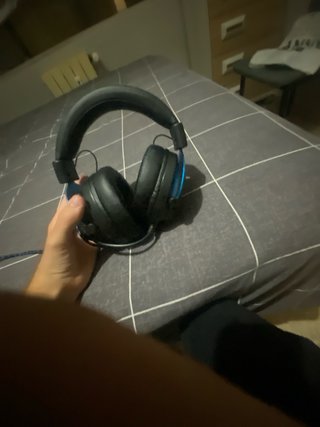 Cascos gaming negros y azules