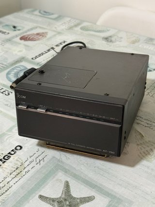 ICOM AT-150 Acoplador Automático HF