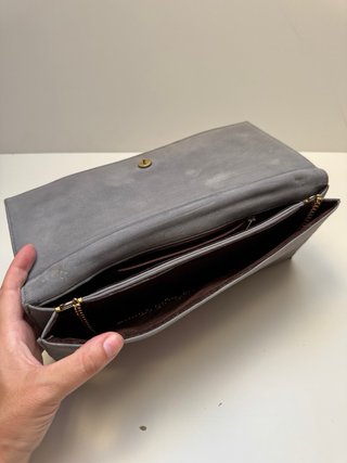 Pochette effetto scamosciato vintage grigia