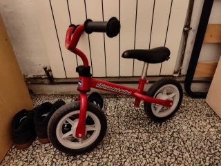 Bici sin pedales Chicco Red Bullet