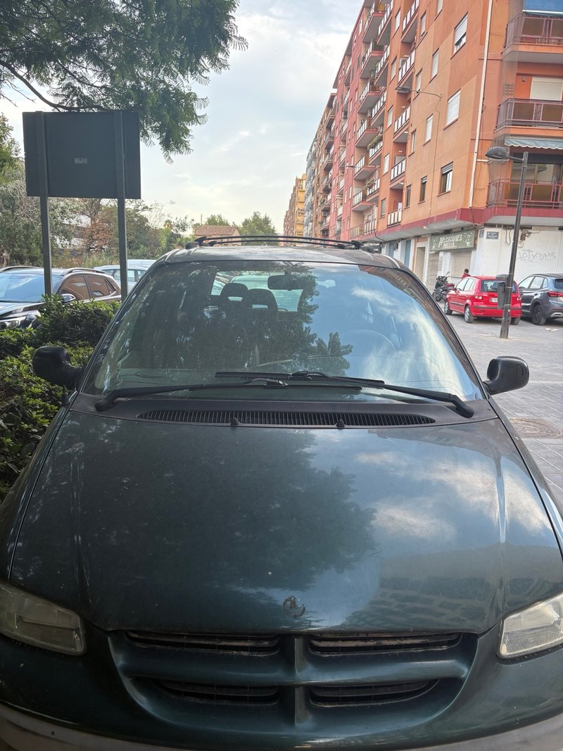 Chrysler Voyager 2001 - foto 1