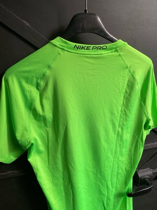 Nike Pro Thight-Fit Camiseta deportiva