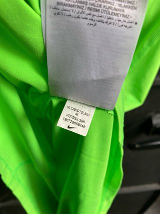 Nike Pro Thight-Fit Camiseta deportiva