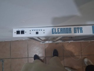 Equipo para cultivo en interior con sistema CO2