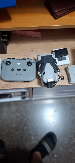 DJI Mini 4 Pro Drone Gris