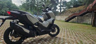 Honda ADV 350 en OURENSE con 2 años y 4000Km