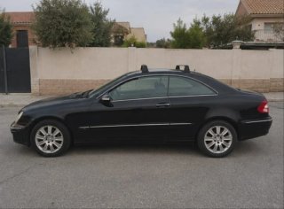 Mercedes-Benz  CLK 2005 AVERIADO