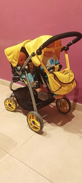 Carrito Gemelar Miyo con Muñecos