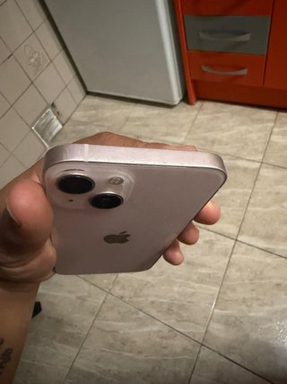 iPhone 13 Rosa - Salud Batería 75%