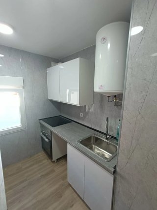 Particular. Venta piso reformado.    2 hab. 60 m.