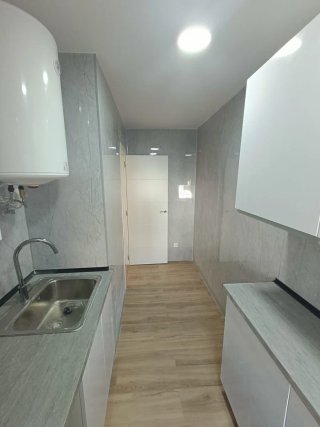 Particular. Venta piso reformado.    2 hab. 60 m.