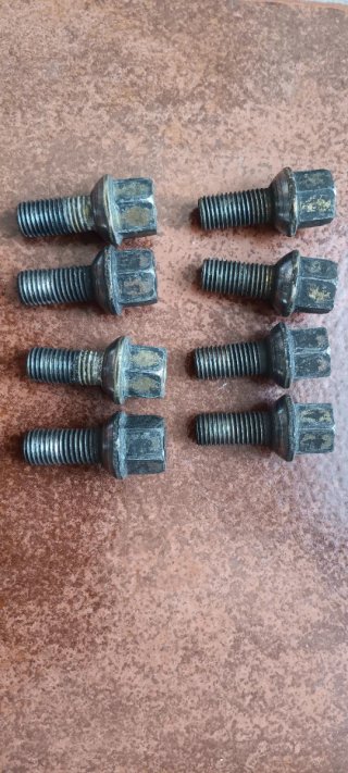 Tornillos llanta Seat Cordoba chapa