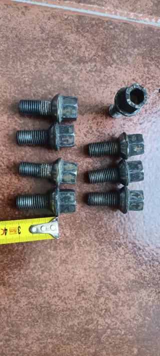 Tornillos llanta Seat Cordoba chapa