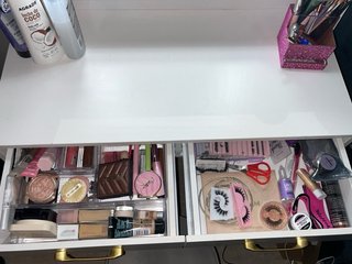 NUEVO TOCADOR Y BANQUETA!