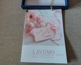 Collar Lavumo Oro y Plata