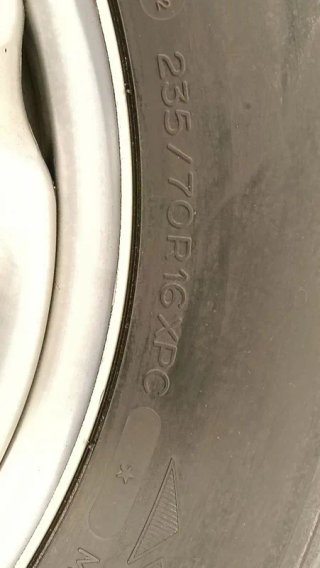 Neumatico repuesto NISSAN TERRANO II (R20)