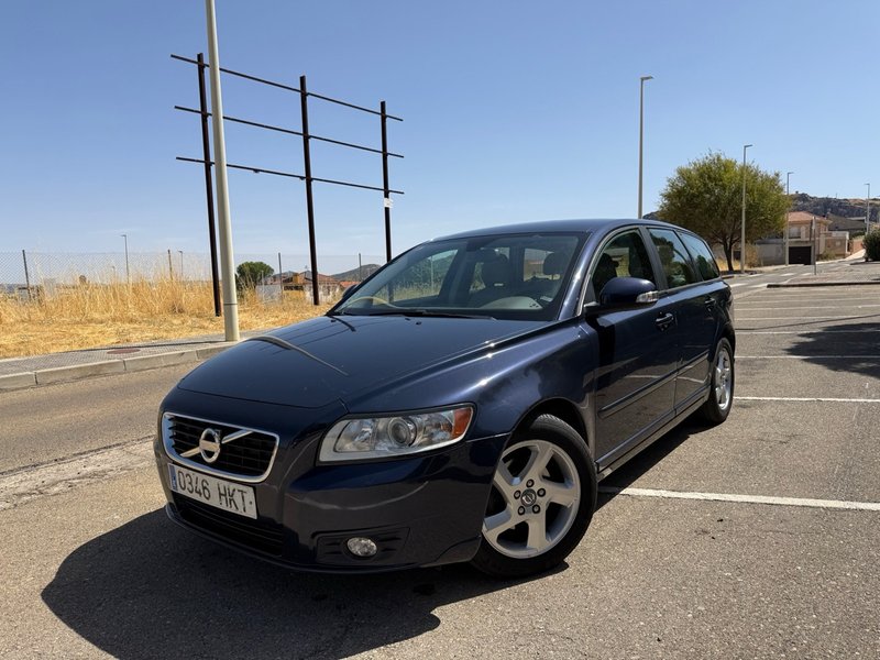 Volvo V50 - foto 1