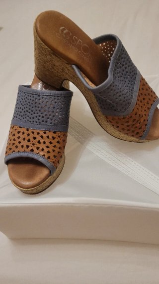 Sandalias Tacón Cuña Marrón y Gris