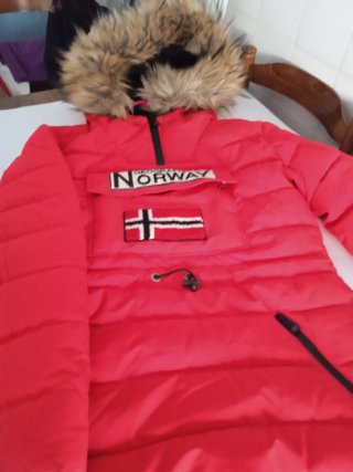 Anorak Geographical Norway Rojo