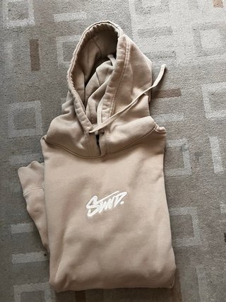 Chaqueta, sudaderas, vestido y falda