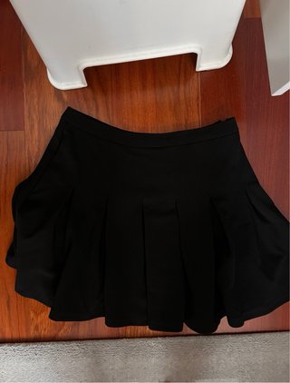 Chaqueta, sudaderas, vestido y falda