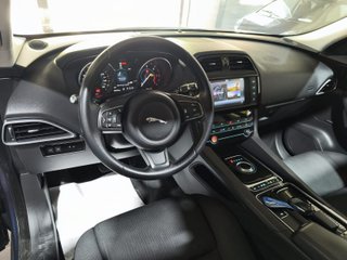 Jaguar F-Pace Jaguar F-Pace 2.0L i4D 120kW Prestige