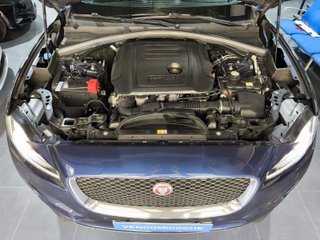 Jaguar F-Pace Jaguar F-Pace 2.0L i4D 120kW Prestige