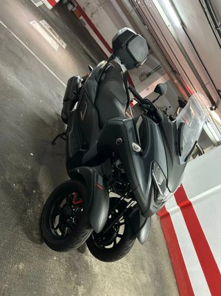 Yamaha Tricity 125 gris