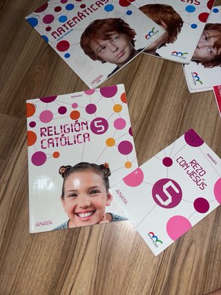 Libros matemáticas y religión de 5º primaria ANAYA