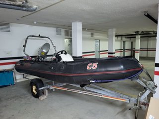 Lancha Neumática C5 con Motor honda Four stroke