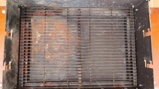 BARBACOA DE LEÑA Y CARBÓN – ¡GRAN OPORTUNIDAD!